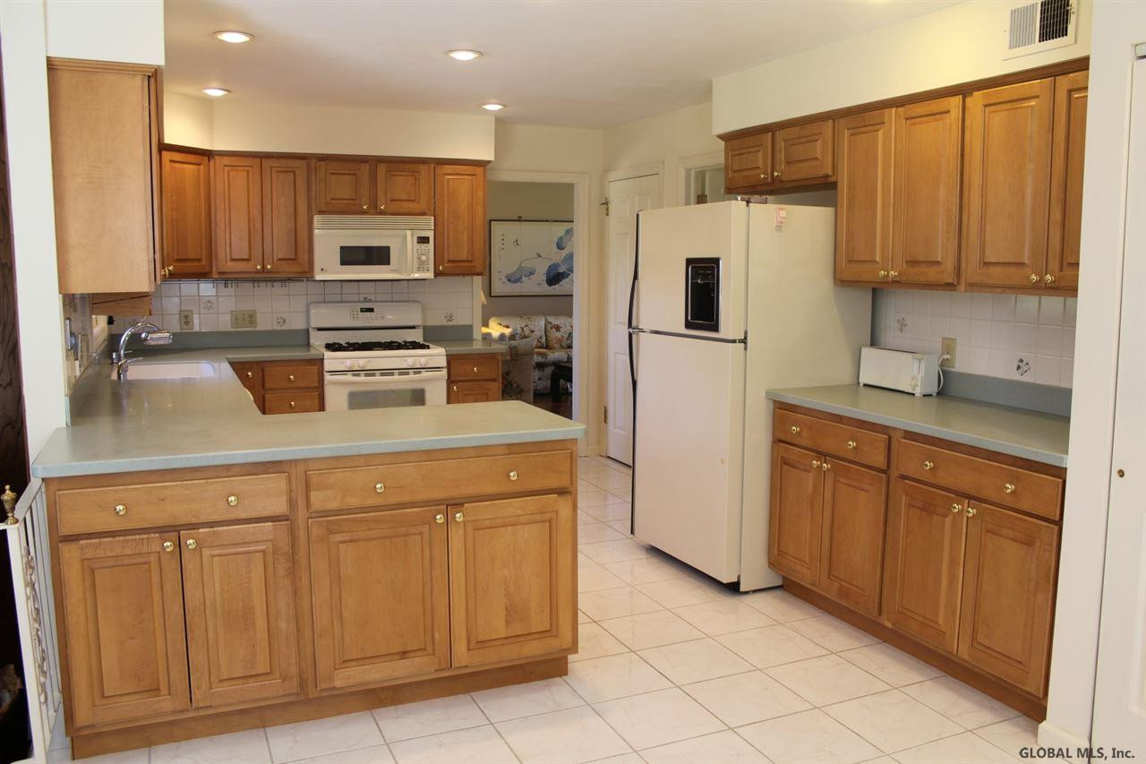 74 Huntersfield Road Bethlehem, NY 12054 - Photo 5 of 25 Photo 5