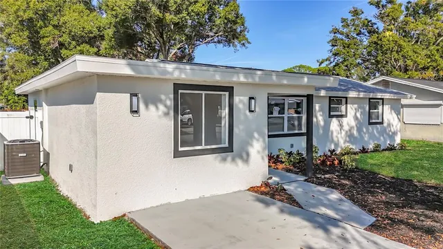 $385,000 | 5175 88th Avenue North, Pinellas Park, FL 33782