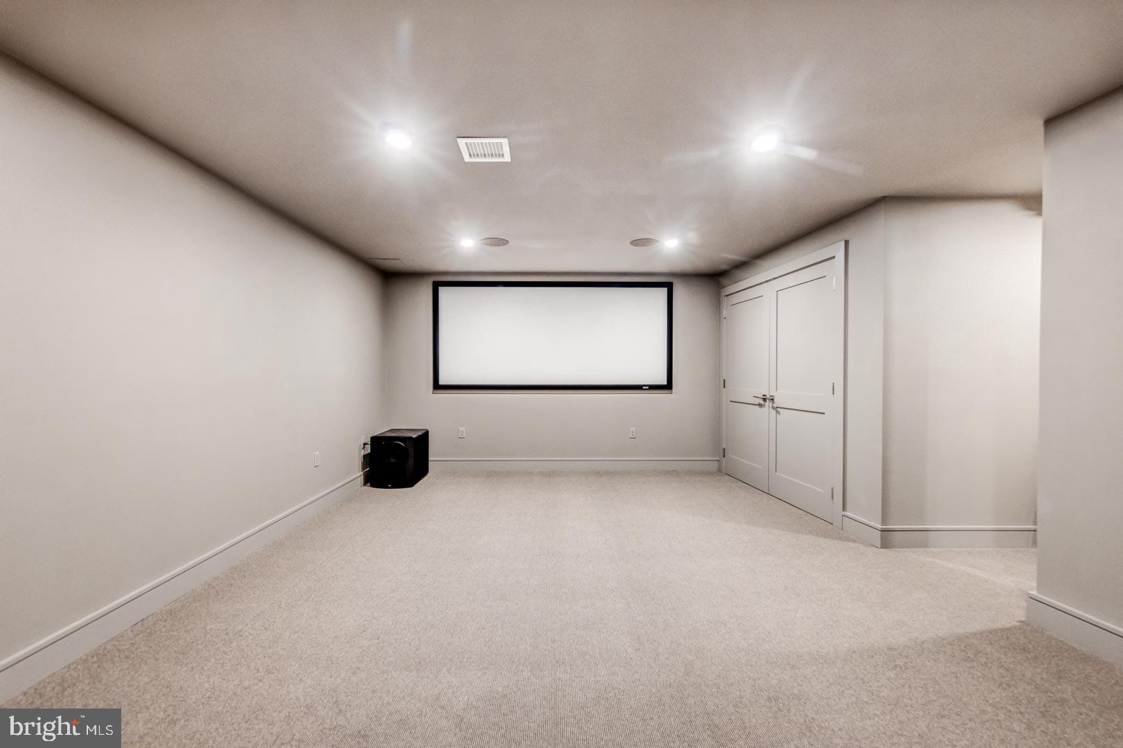 609 St Andrews Road Philadelphia, PA 19118 - Photo 29 of 31 an empty room with windows