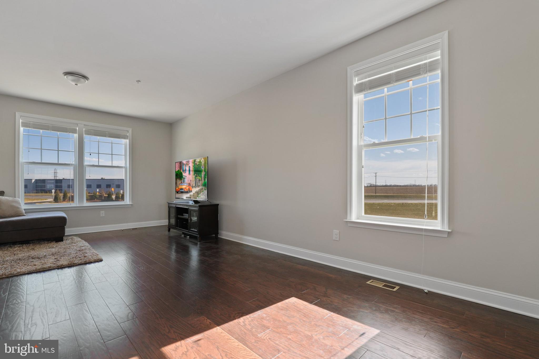 4630 Cambria Road Frederick, MD 21703 - Photo 3 of 32