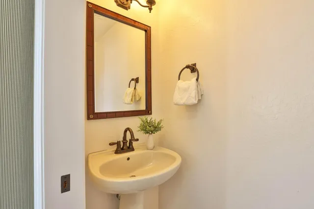 $1,900,000 | 860 Buchser Way, San Jose, CA 95125