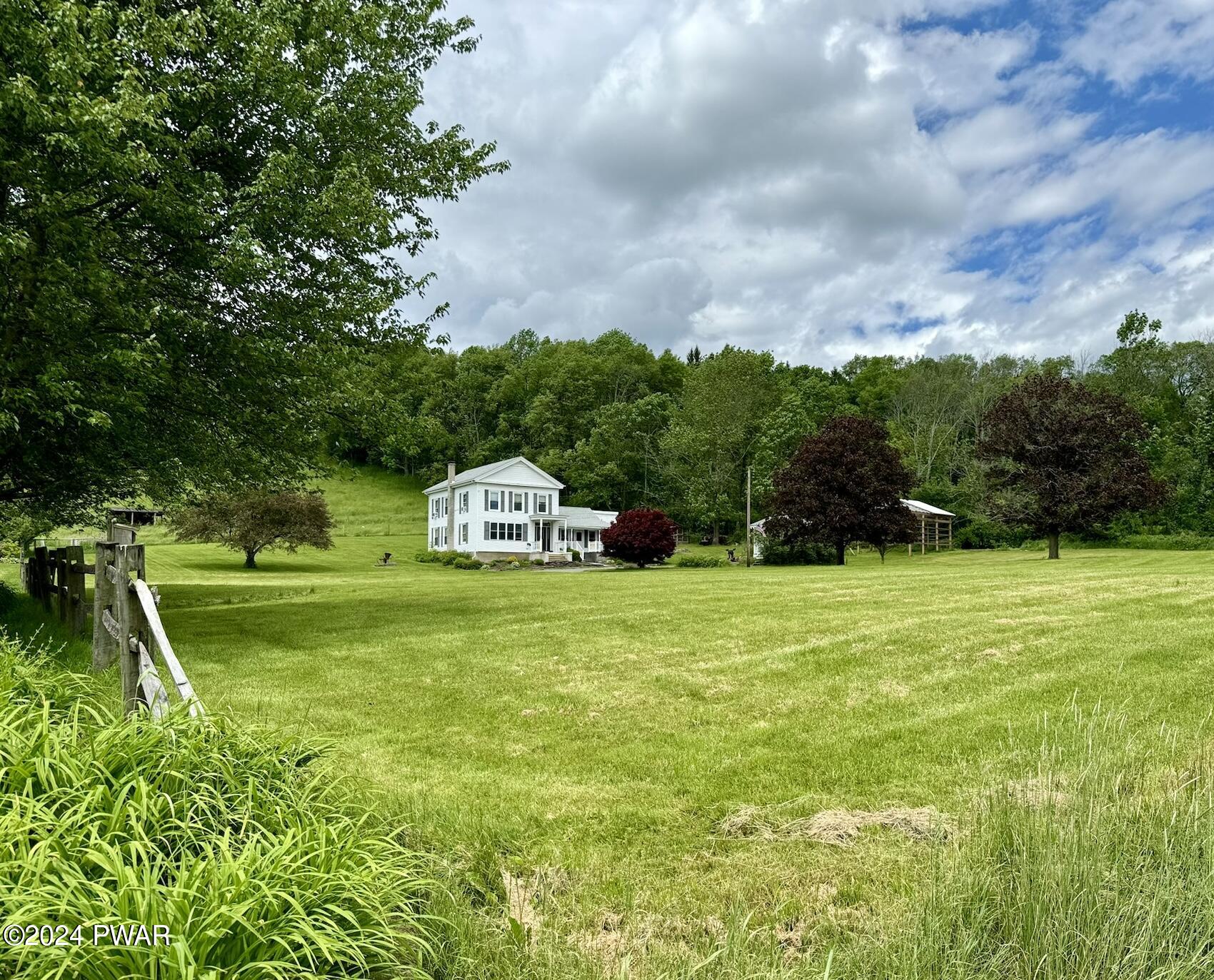 289 Tryon Street Honesdale, PA 18431 - Photo 2 of 55