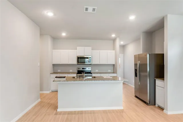 $2,100 | 3137 Pecan Farm Lane, Fort Worth, TX 76140