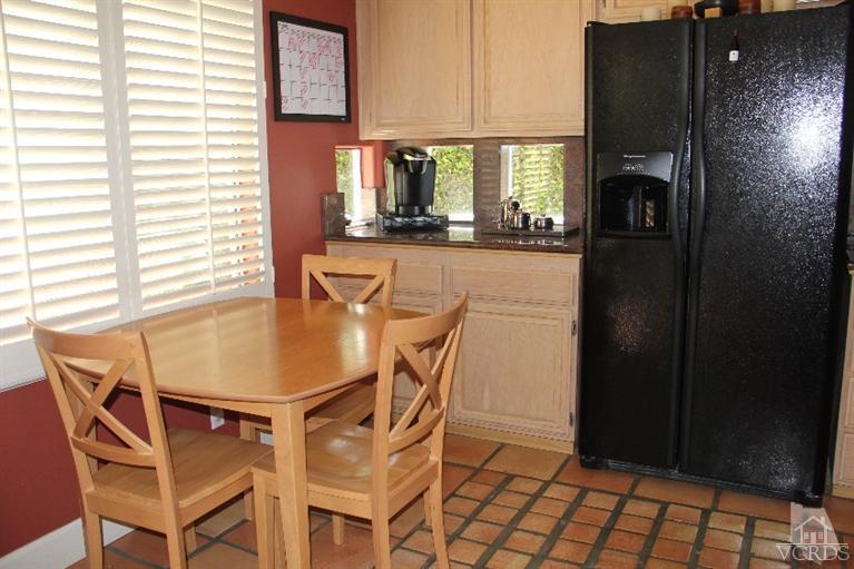11212 Terraceridge Road Moorpark, CA 93021 - Photo 9 of 26 a dining room with furniture and window