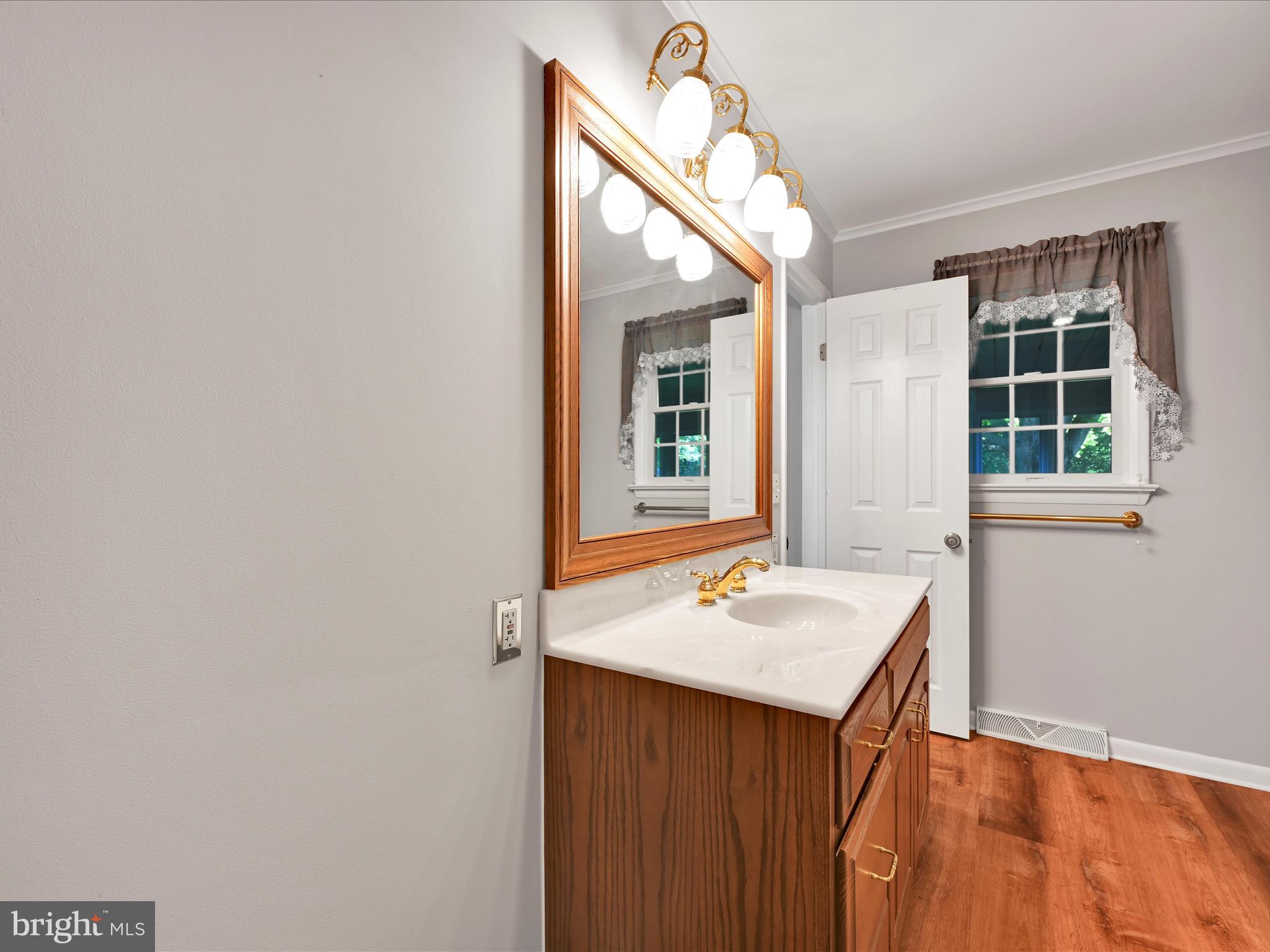 1043 East Meadow Road Manheim, PA 17545 - Photo 21 of 40 Primary Bathroom