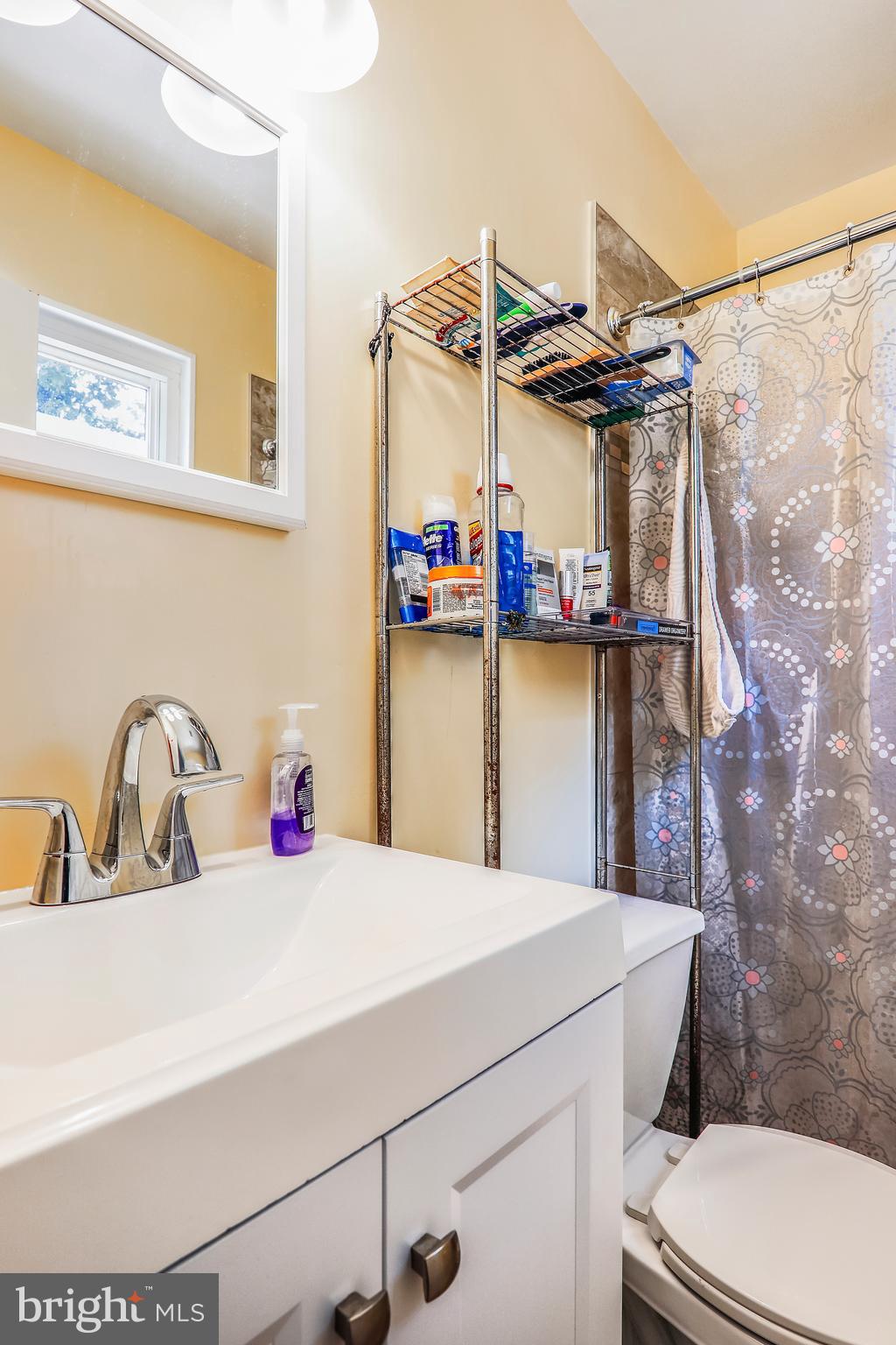 3903 Wendy Lane Silver Spring, MD 20906 - Photo 12 of 75 Gallery Image 12