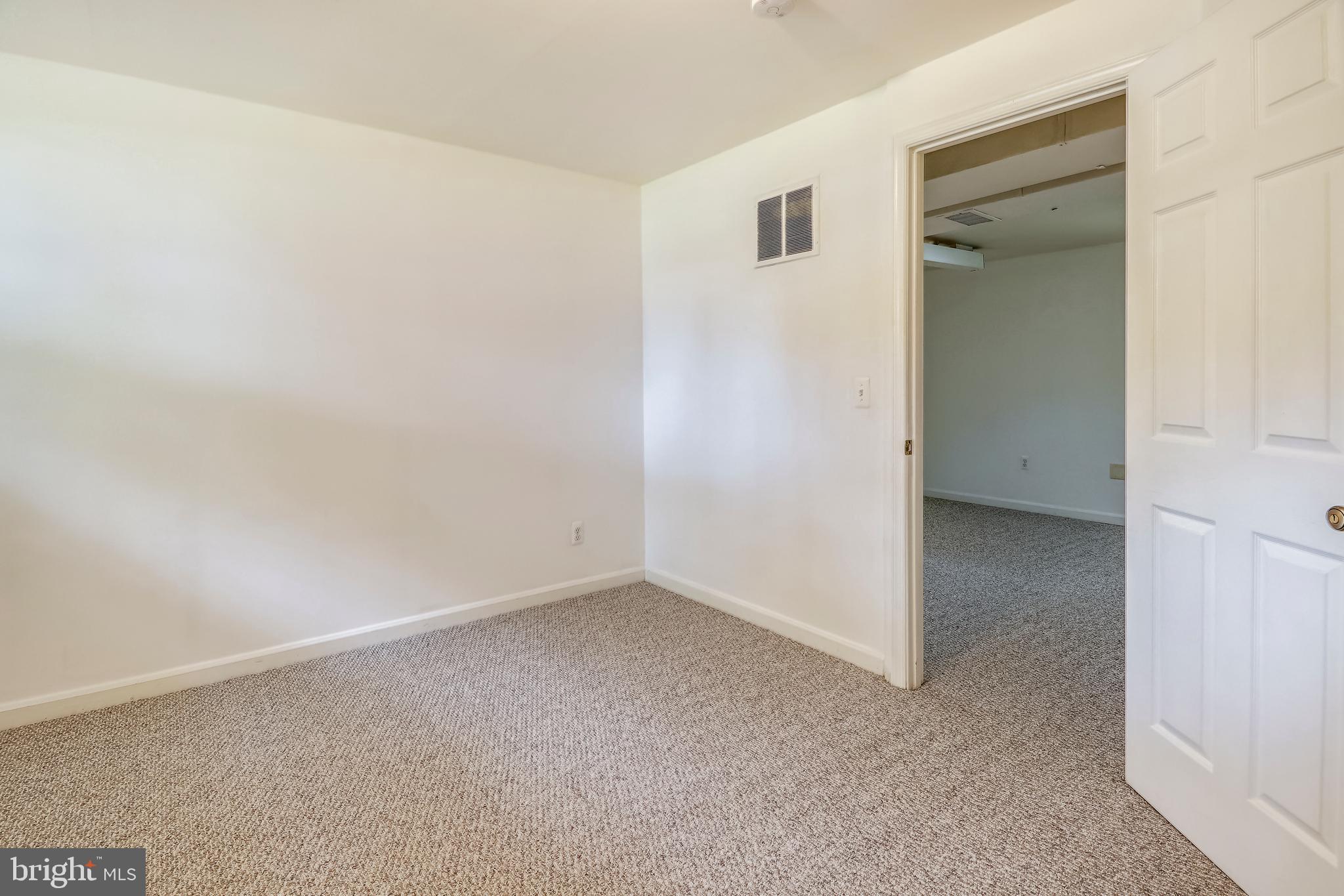 3903 Wendy Lane Silver Spring, MD 20906 - Photo 42 of 75 Gallery Image 42