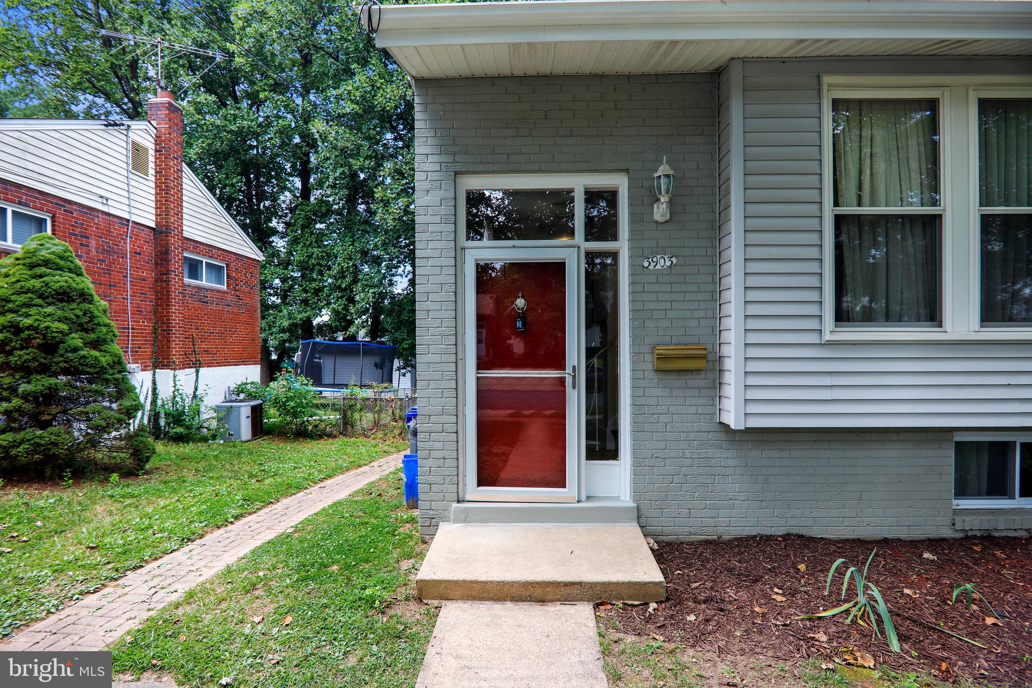 3903 Wendy Lane Silver Spring, MD 20906 - Photo 6 of 75 Gallery Image 6