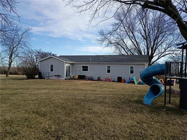 $219,000 | 503 South Stanberry Street, Stanberry, MO 64489