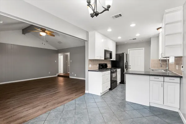 $369,000 | 12103 Wycliff Lane, Austin, TX 78727