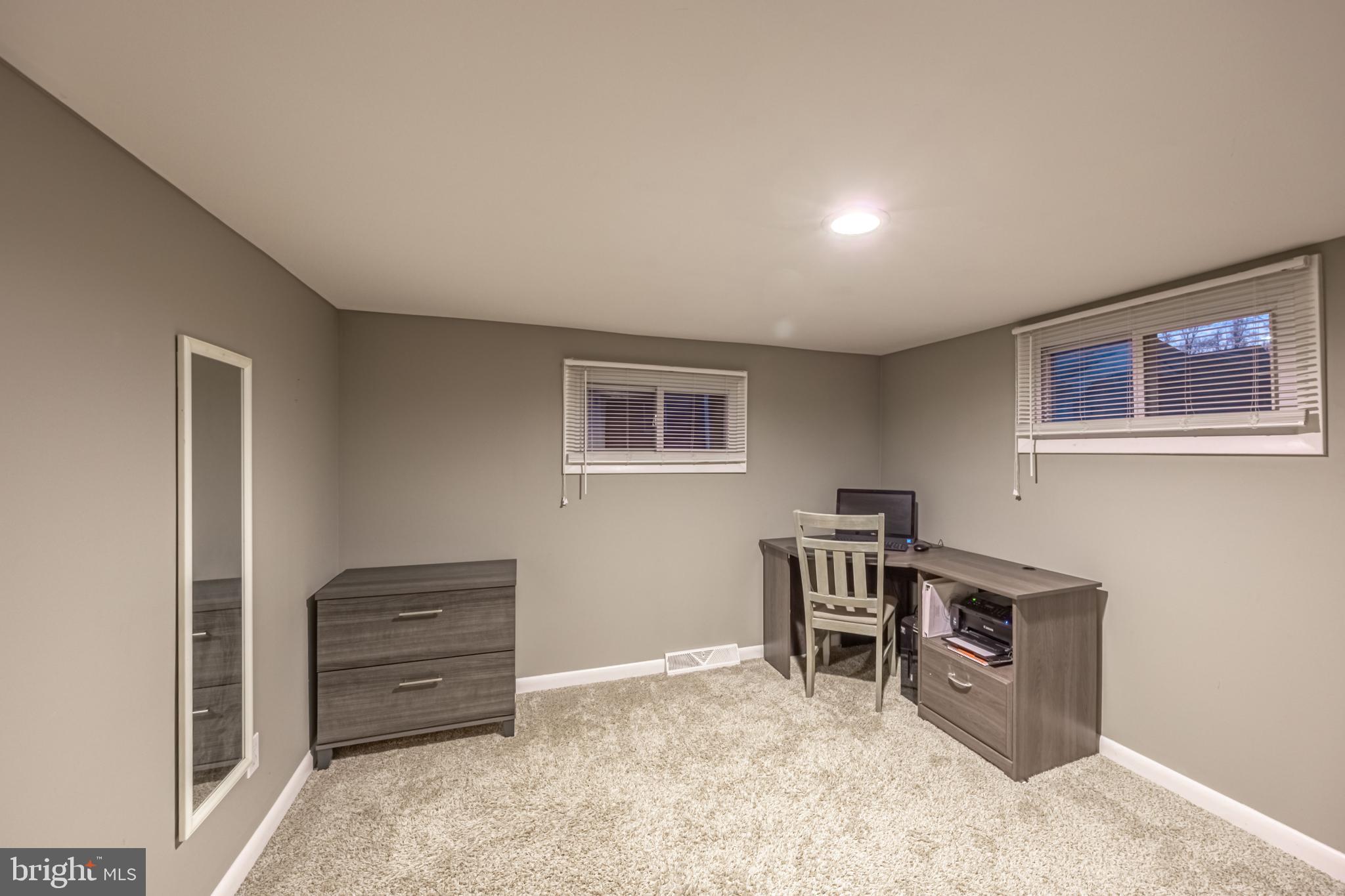 1920 Poplar Road Essex, MD 21221 - Photo 27 of 77