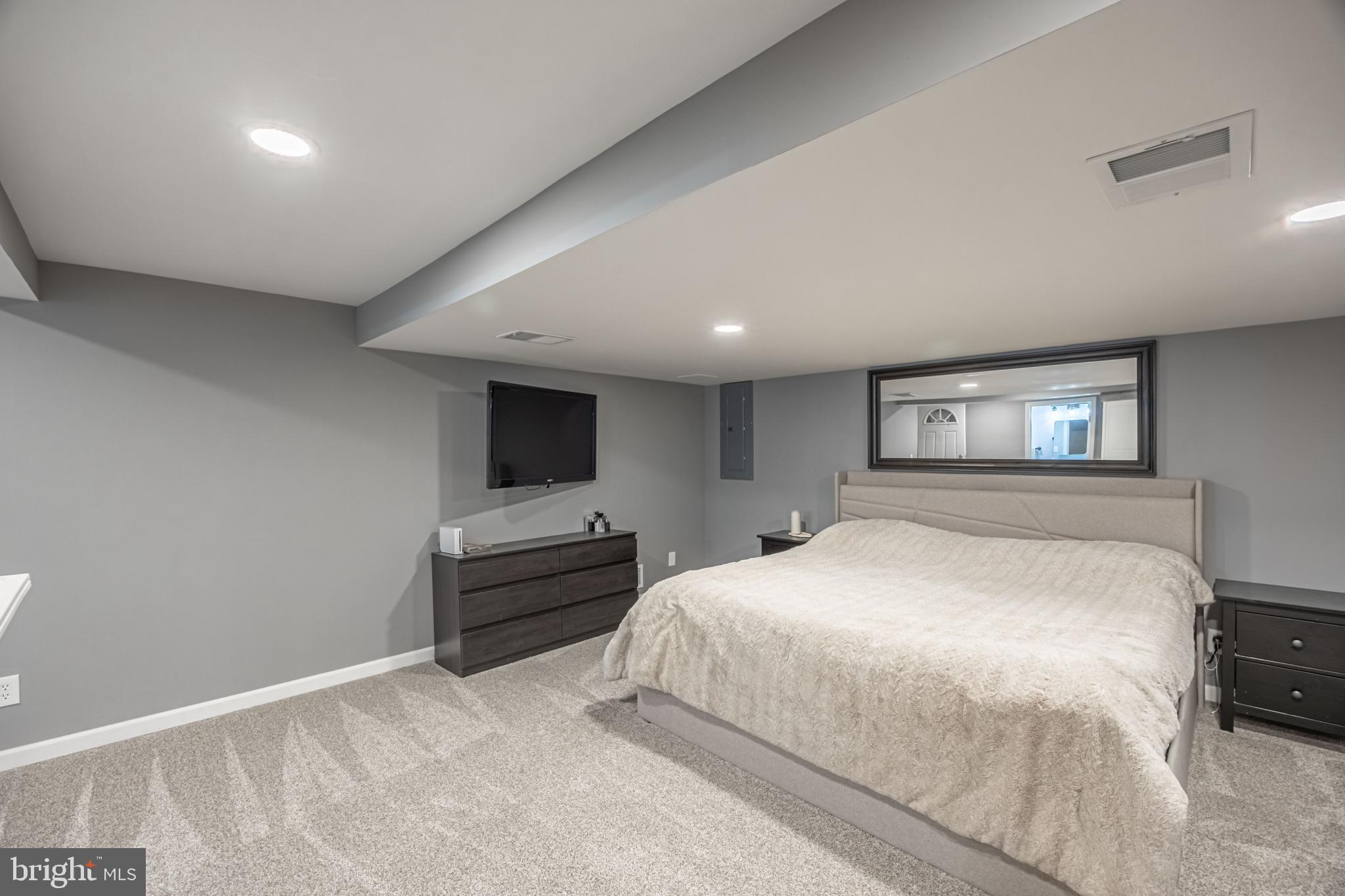 1920 Poplar Road Essex, MD 21221 - Photo 40 of 77