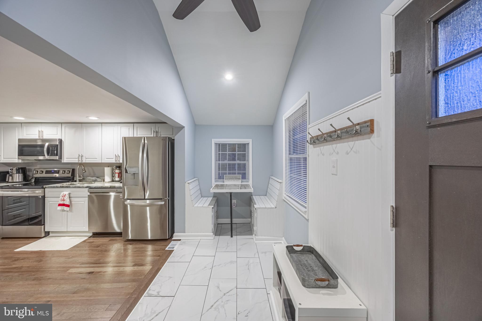 1920 Poplar Road Essex, MD 21221 - Photo 4 of 77 Breakfast nook