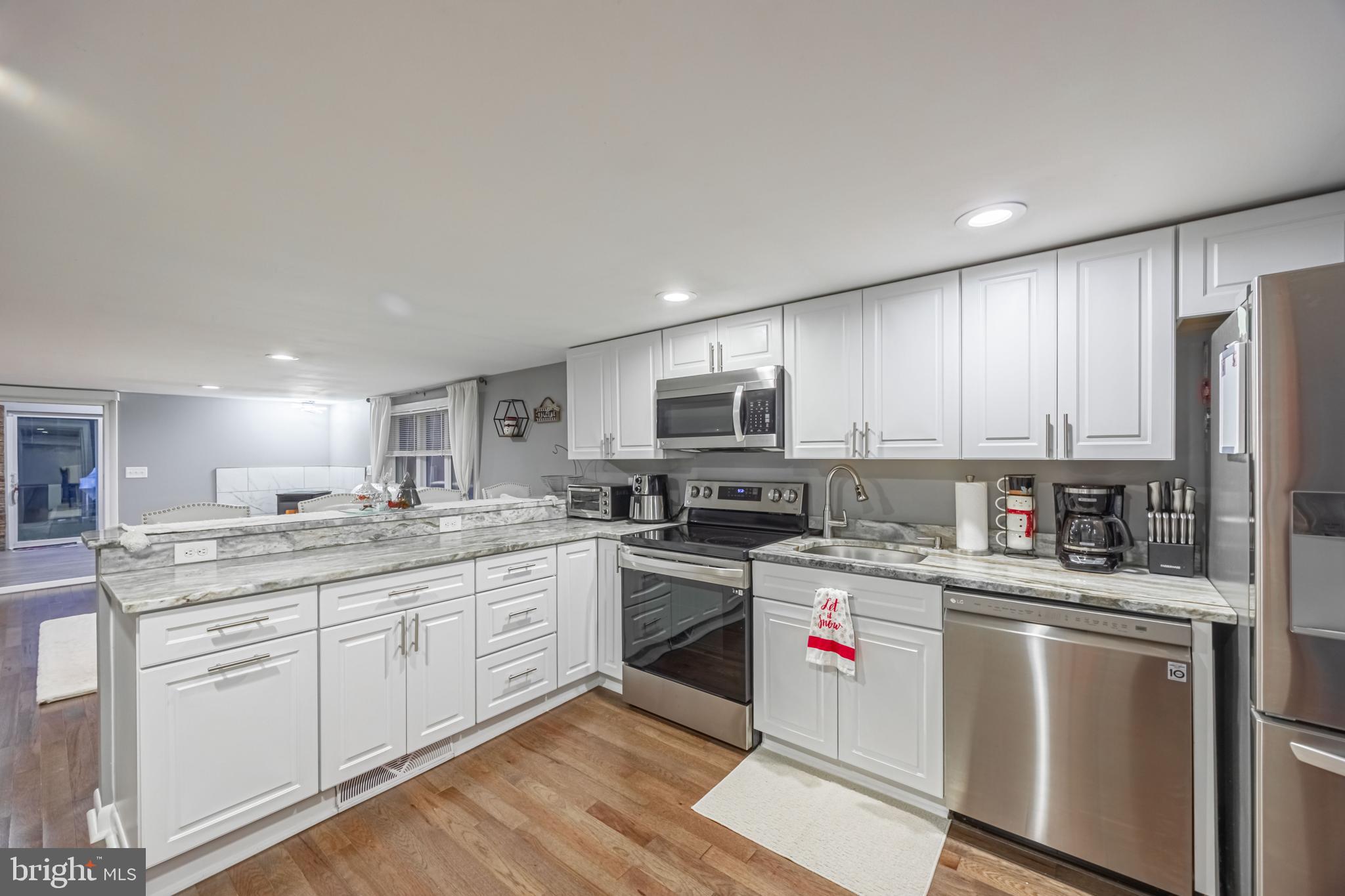 1920 Poplar Road Essex, MD 21221 - Photo 8 of 77