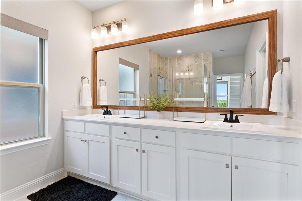 7309 Sunset Boulevard Rowlett, TX 75088 - Photo 30 of 40 Primary Bathroom