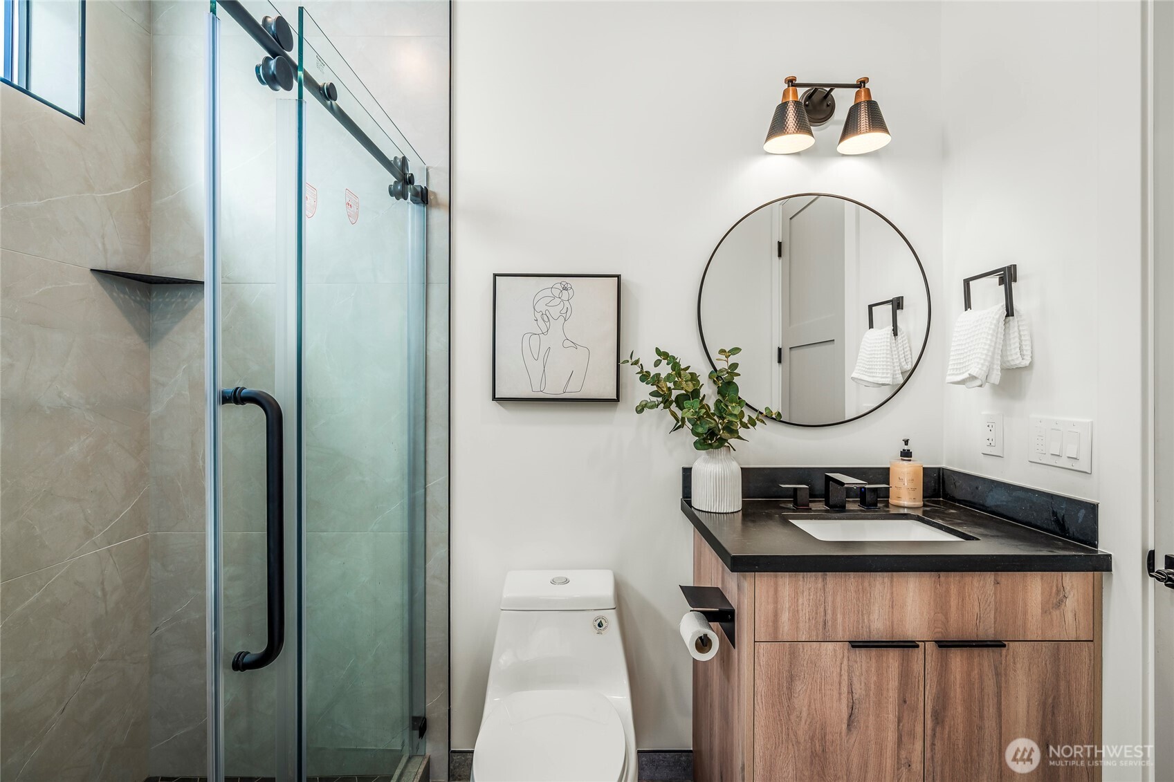 11279 59th Avenue South Seattle, WA 98178 - Photo 21 of 40