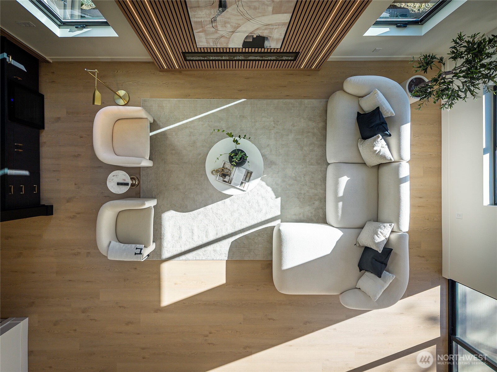 11279 59th Avenue South Seattle, WA 98178 - Photo 10 of 40