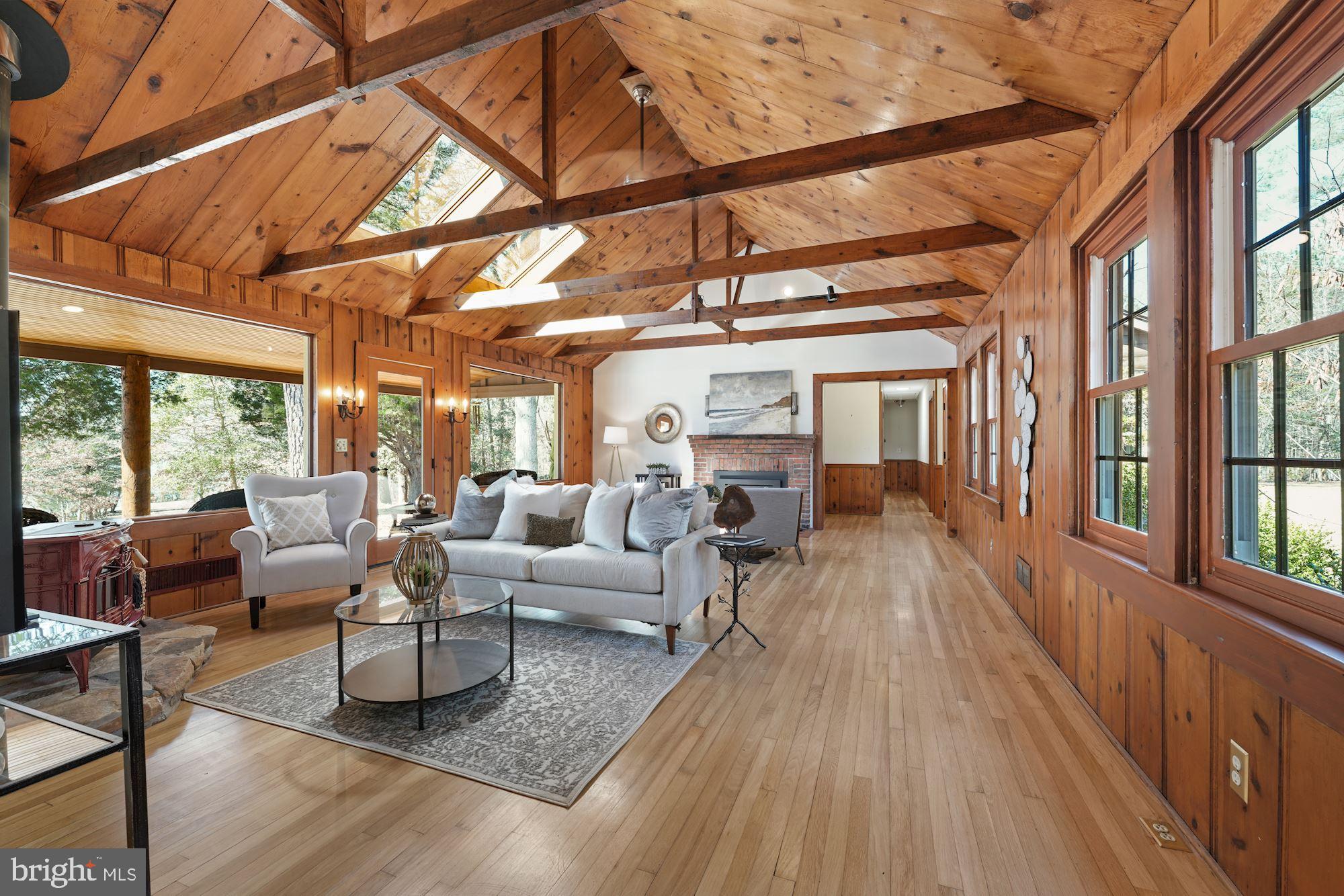 17159 Woodscroft Road Ridge, MD 20680 - Photo 5 of 50 Living Room