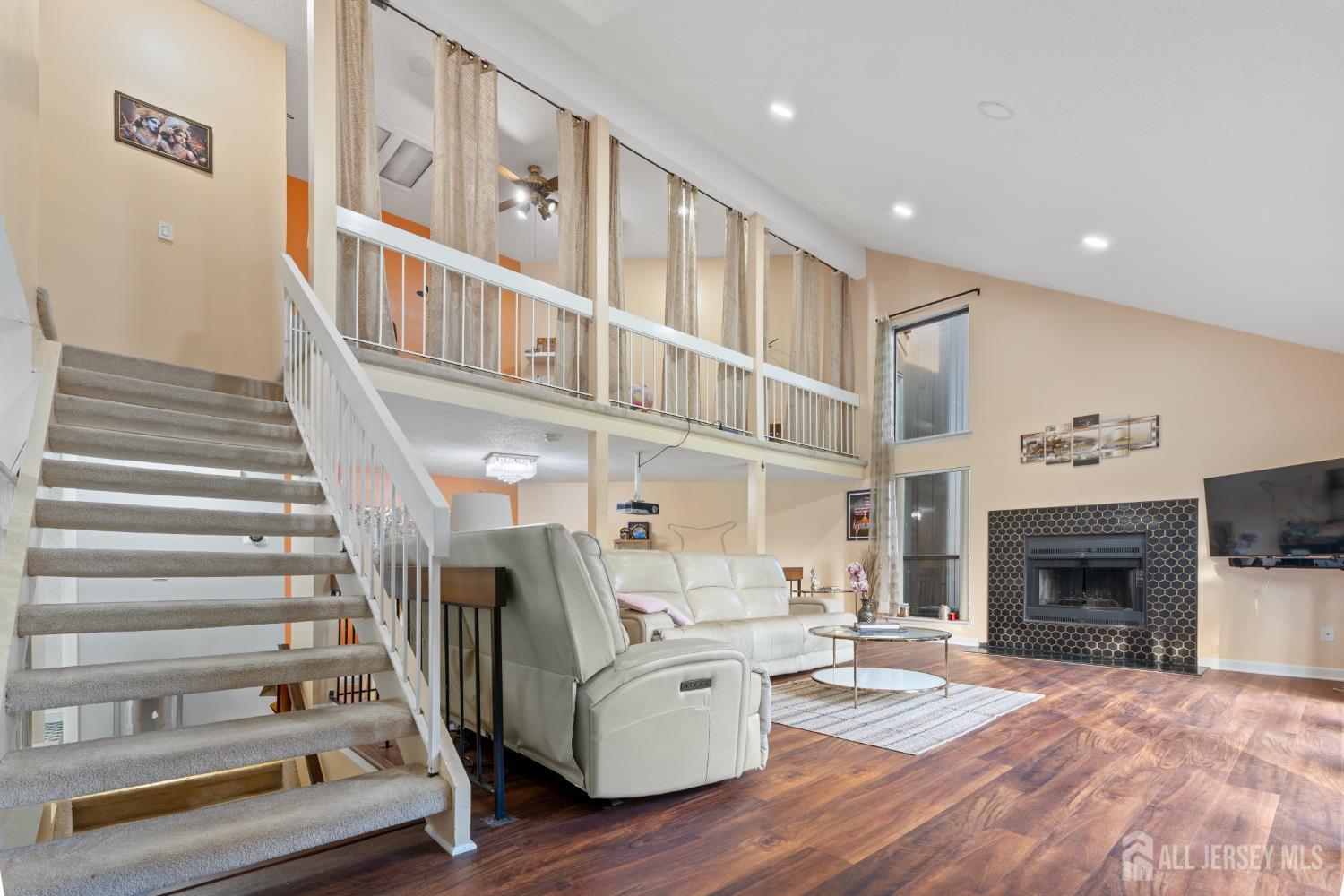 438 Westgate Drive Edison, NJ 08820 - Photo 11 of 39