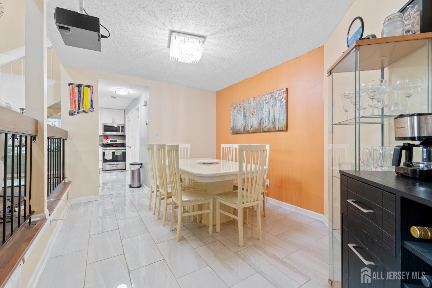 438 Westgate Drive Edison, NJ 08820 - Photo 12 of 39