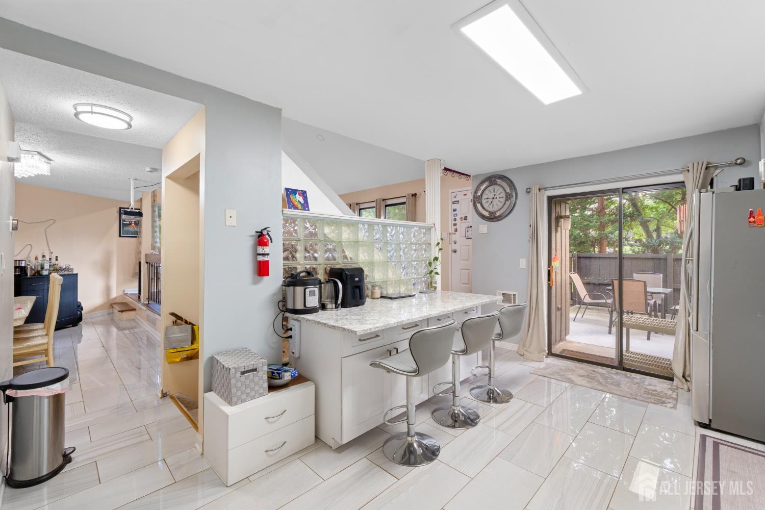 438 Westgate Drive Edison, NJ 08820 - Photo 17 of 39