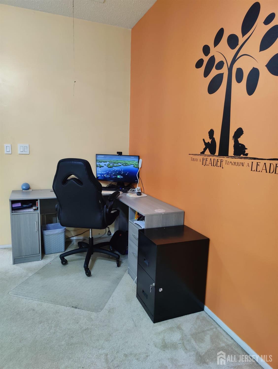 438 Westgate Drive Edison, NJ 08820 - Photo 20 of 39