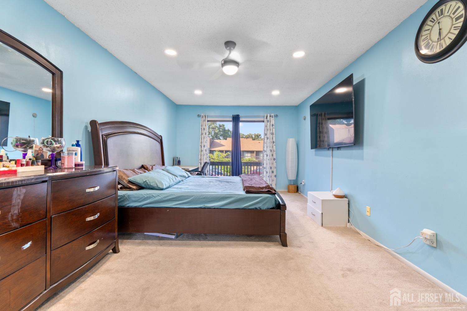 438 Westgate Drive Edison, NJ 08820 - Photo 23 of 39