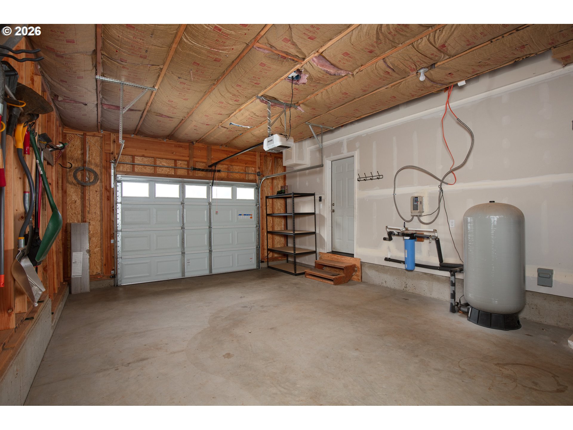244 Lyons Road White Salmon, WA 98672 - Photo 14 of 22 a view of a room with gym equipment