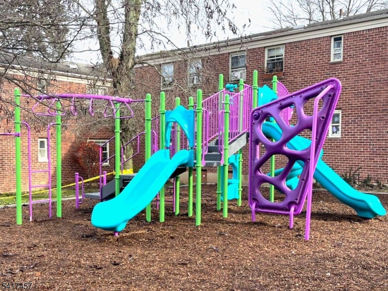 48 Southgate Road New Providence, NJ 07974 - Photo 6 of 6