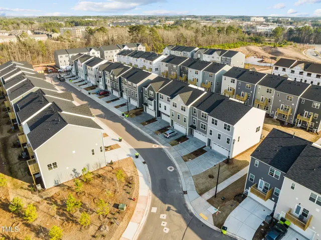 $2,395 | 1100 Crossvine Trail, Durham, NC 27703