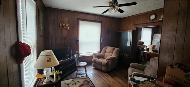 $100,000 | 307 North Oak Street, Urich, MO 64788