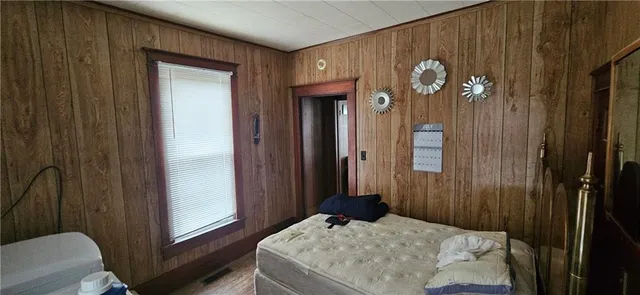 $100,000 | 307 North Oak Street, Urich, MO 64788