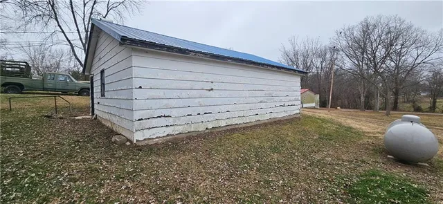 $100,000 | 307 North Oak Street, Urich, MO 64788