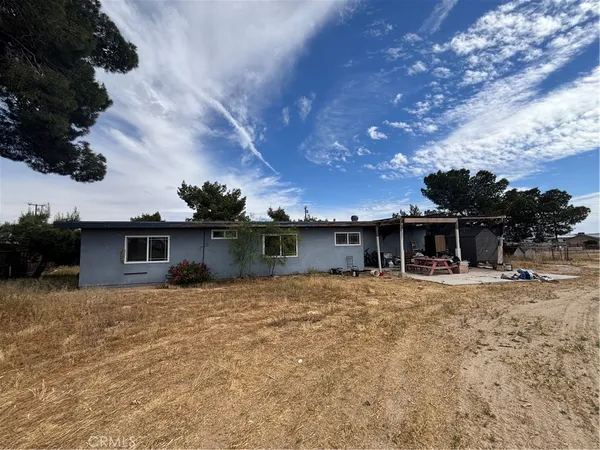 $465,000 | 17047 Eucalyptus Street, Hesperia, CA 92345