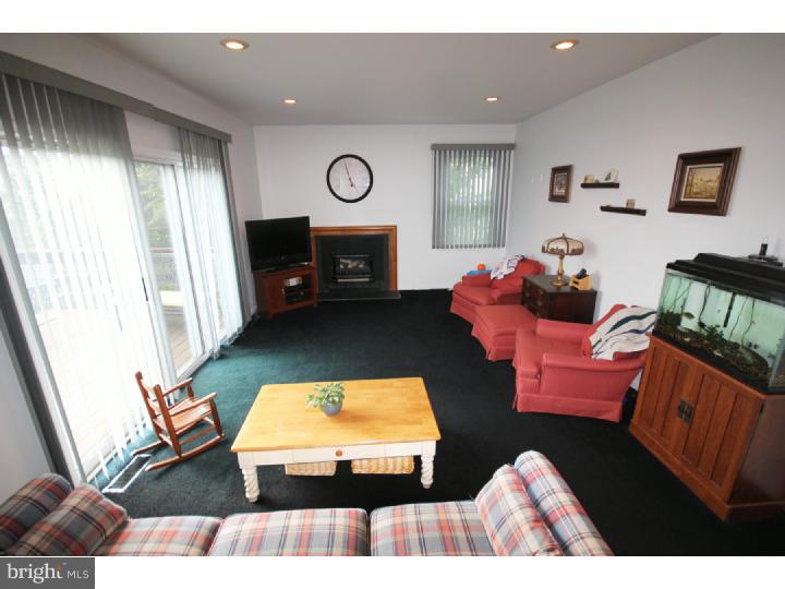 219 Forge Road Collegeville, PA 19426 - Photo 9 of 21 Living Room