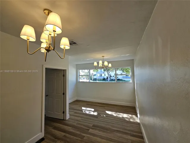 $1,100,000 | 1915 Normandy Drive, Miami Beach, FL 33141