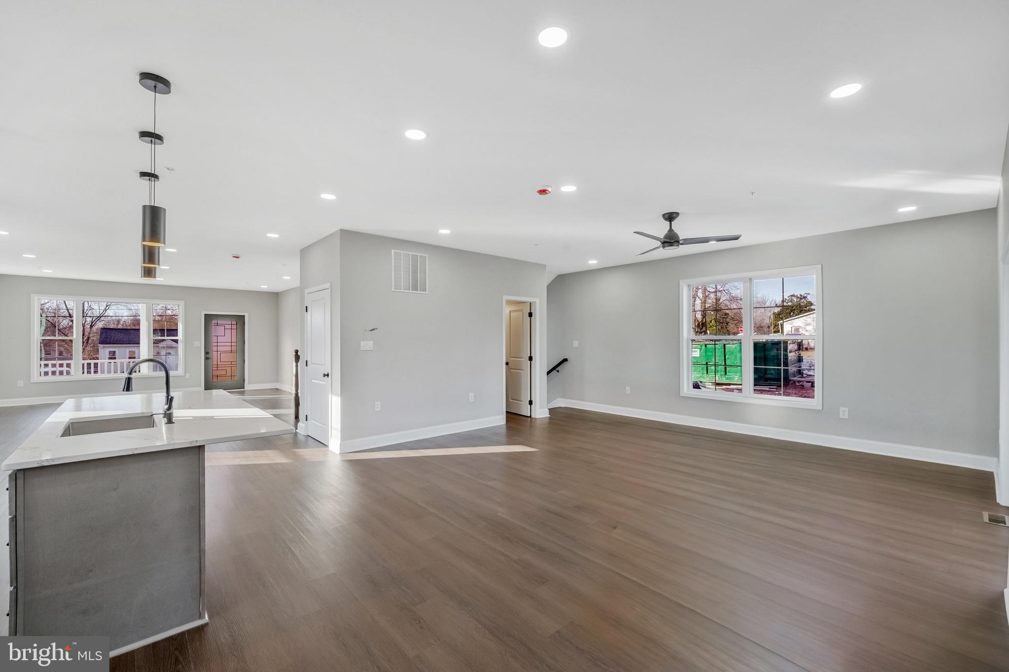 9208 4th Street Lanham, MD 20706 - Photo 11 of 43 FAMILY ROOM