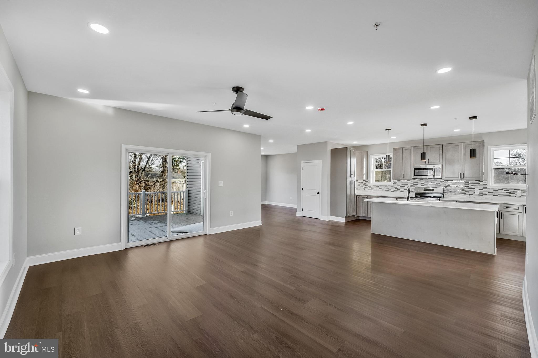 9208 4th Street Lanham, MD 20706 - Photo 13 of 43 FAMILY ROOM