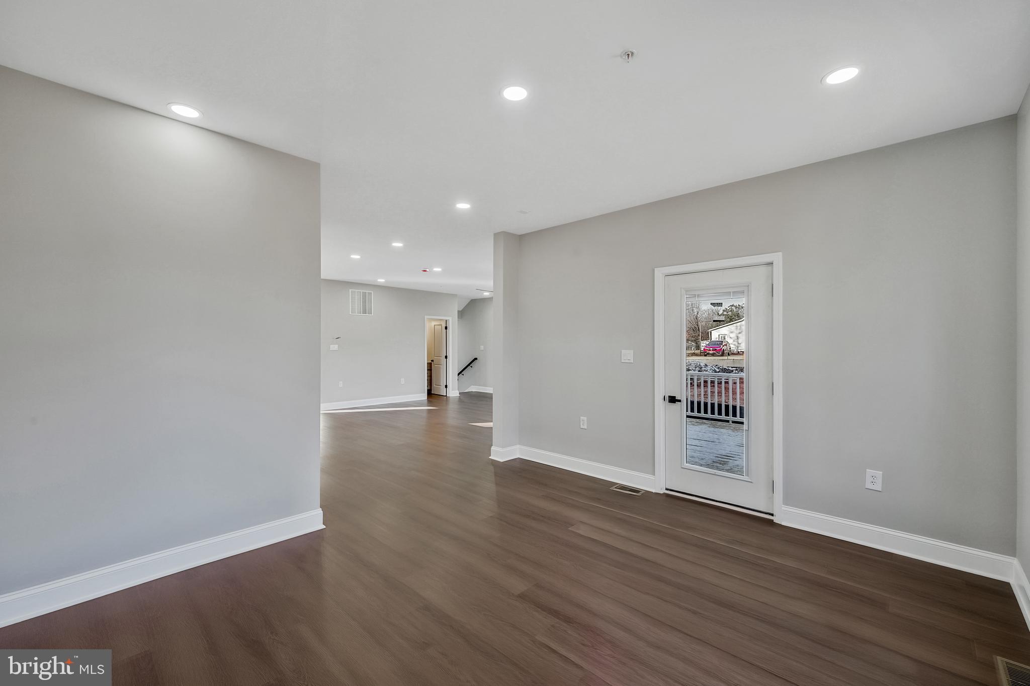 9208 4th Street Lanham, MD 20706 - Photo 17 of 43 DINING ROOM