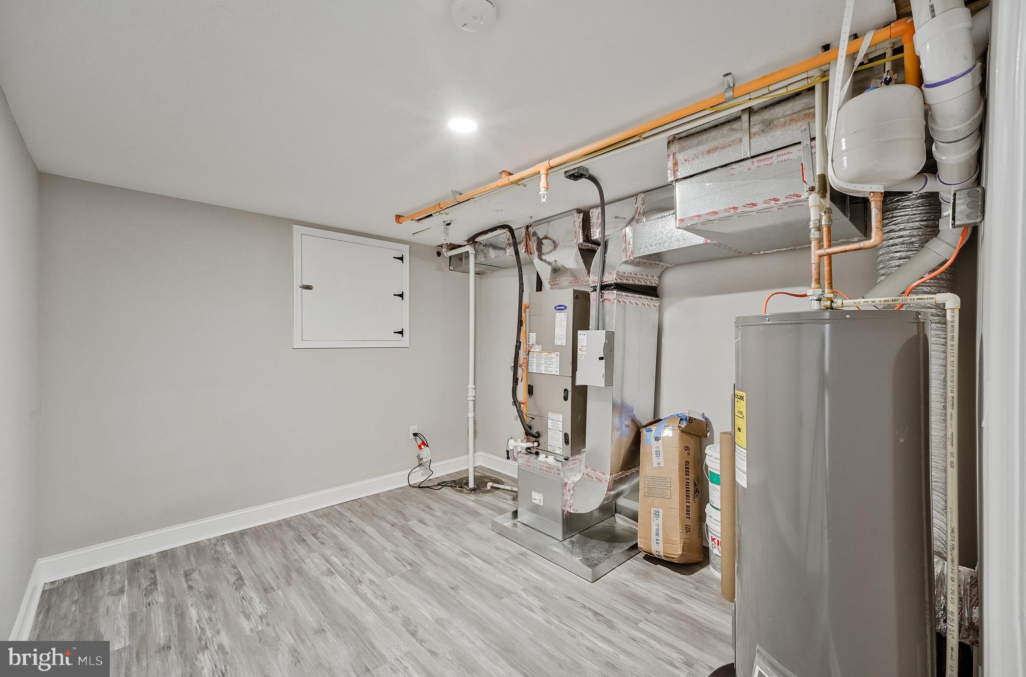 9208 4th Street Lanham, MD 20706 - Photo 22 of 43 UTILITY ROOM