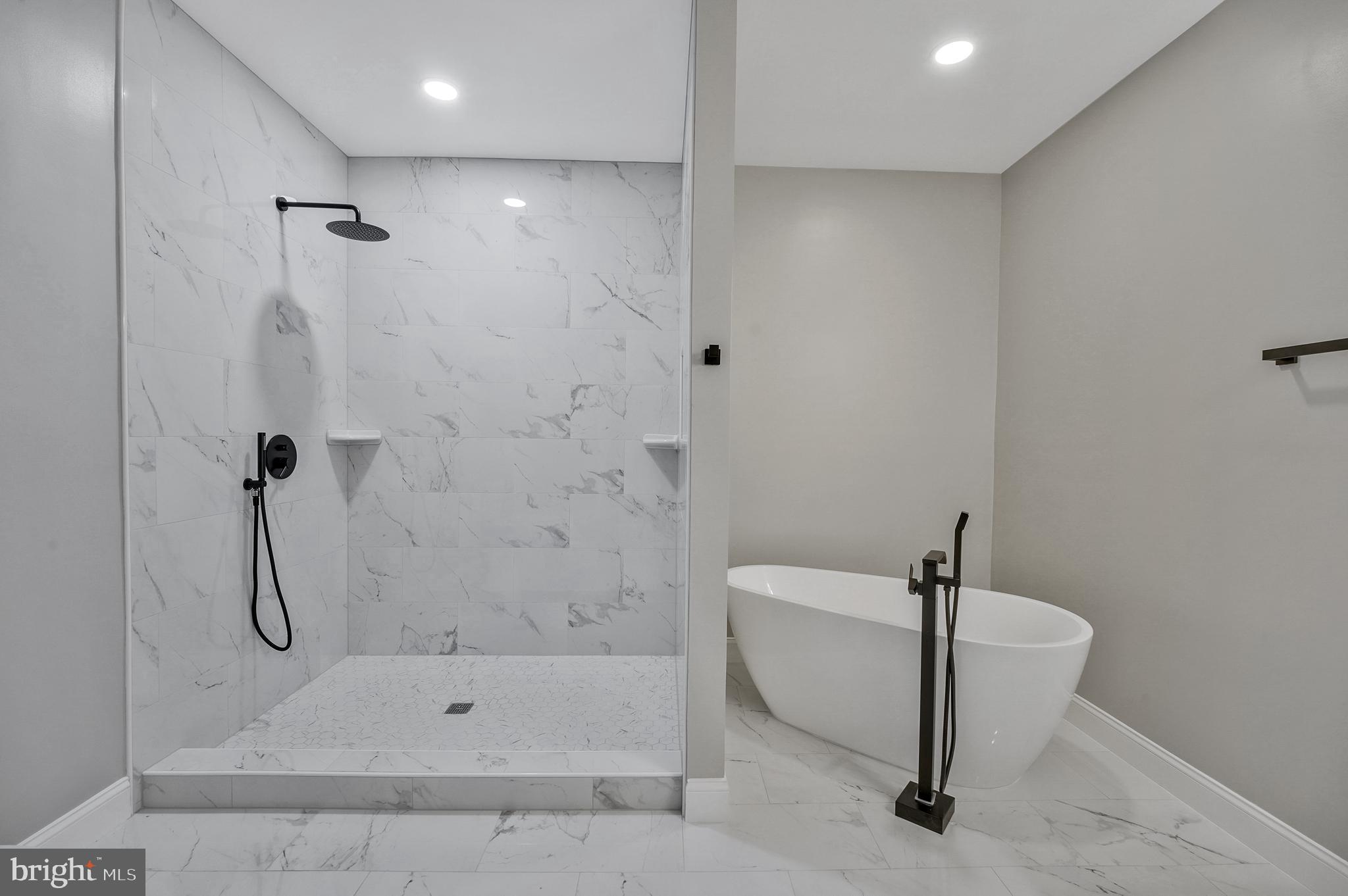 9208 4th Street Lanham, MD 20706 - Photo 42 of 43 MASTER BATHROOM