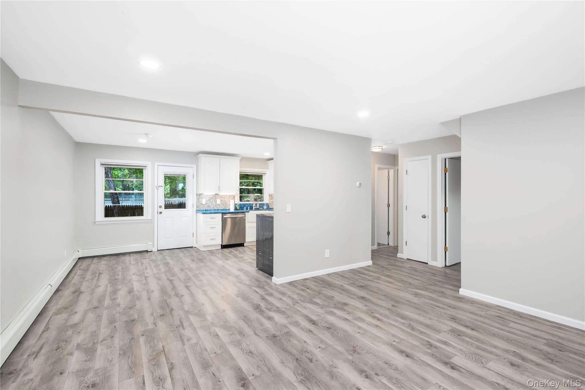 2710 South Road, Unit B5 Poughkeepsie, NY 12601 - Photo 2 of 11 Gallery Image 2