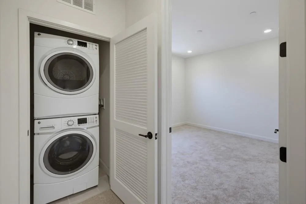 4366 Pacifica Way, Unit 3 Oceanside, CA 92056 - Photo 28 of 48 Laundry off Primary bedroom