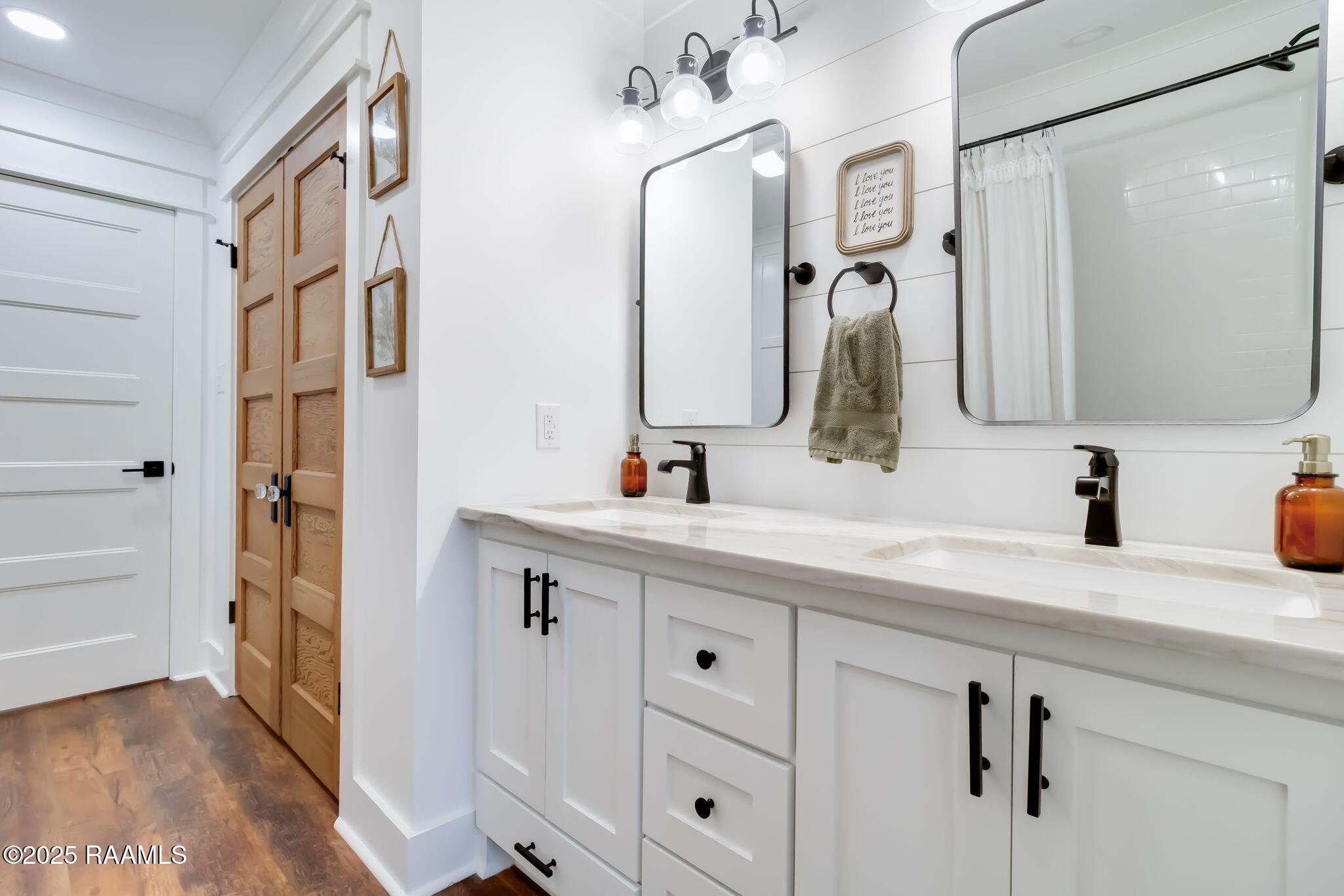 5611 Sugar Oaks Road New Iberia, LA 70563 - Photo 12 of 30 19-web-or-mls-5611 Sugar Oaks-16