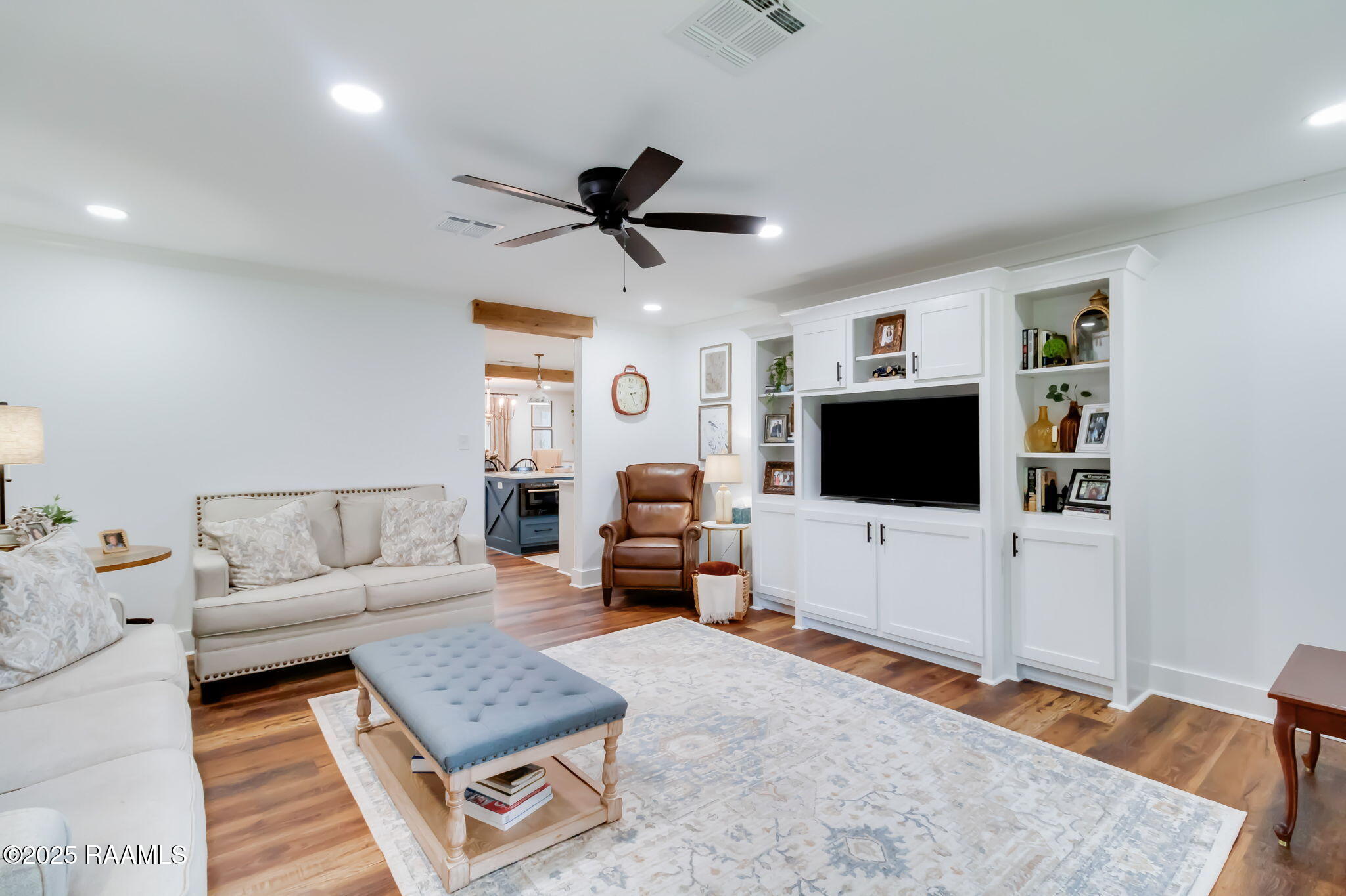 5611 Sugar Oaks Road New Iberia, LA 70563 - Photo 9 of 30 15-web-or-mls-5611 Sugar Oaks-19