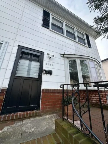 $899,000 | 4543 Beach 46th Street | Seagate