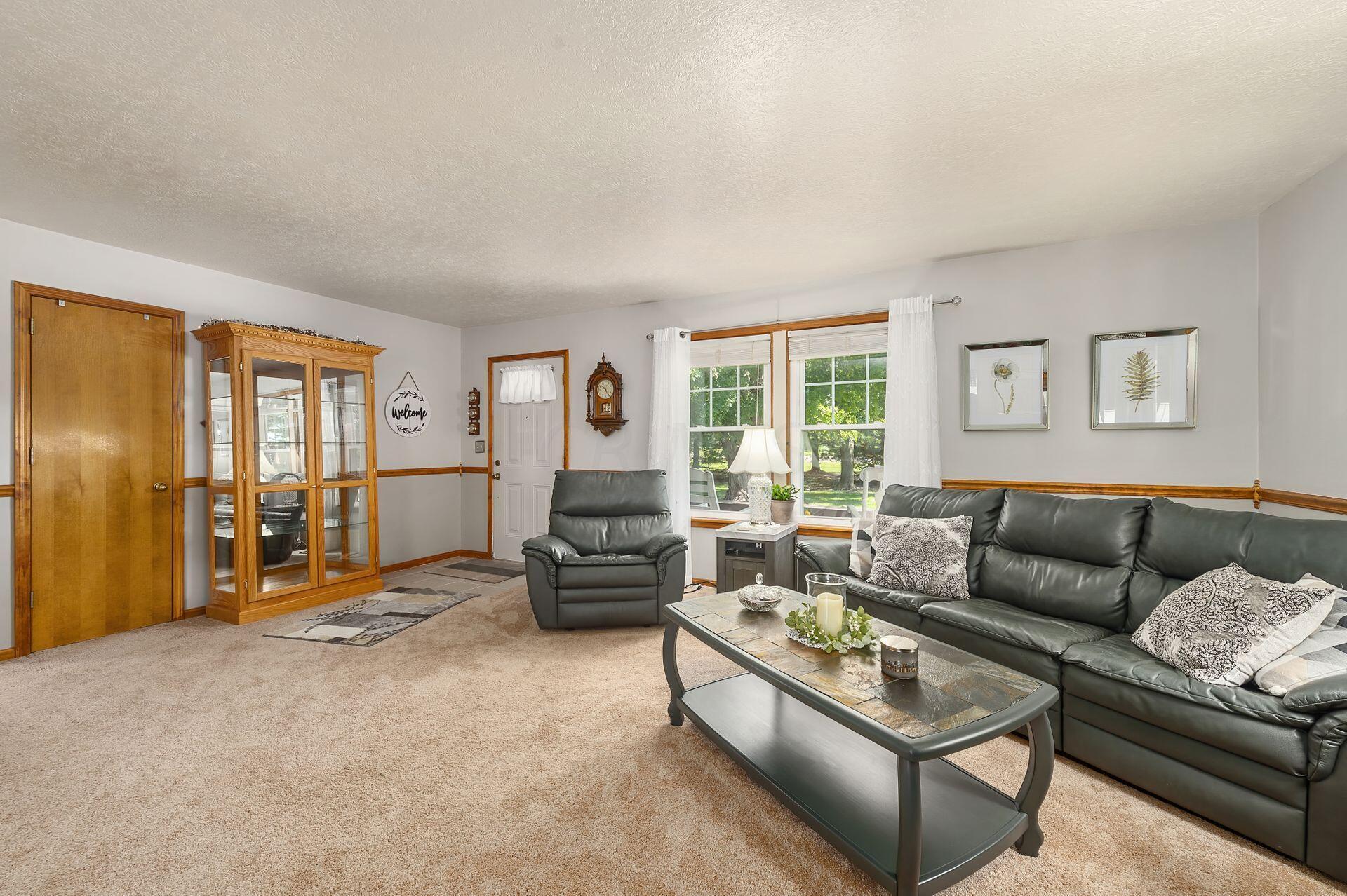 18391 Ringgold Southern Road Circleville, OH 43113 - Photo 13 of 45 Nice size Living rm