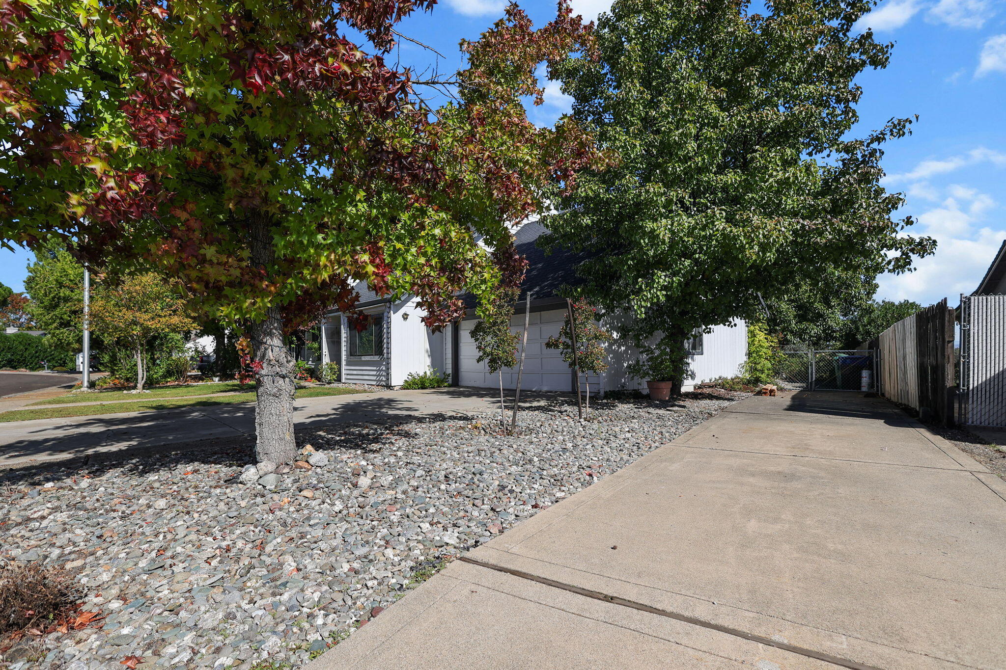 404 Woodhill Drive Redding, CA 96003 - Photo 38 of 52 32-web-or-mls-LZ0A0293_1