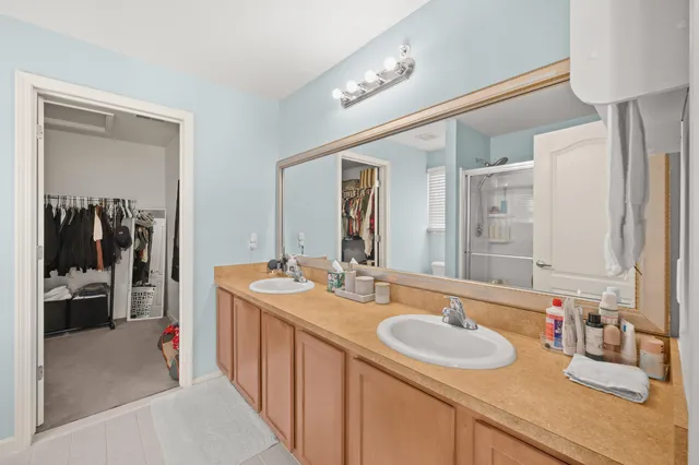 $284,900 | 3238 Johanna Ware West, Wixom, MI 48393