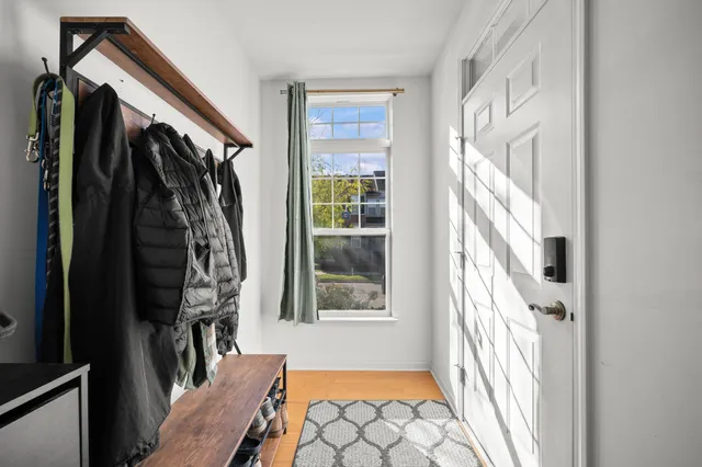 $284,900 | 3238 Johanna Ware West, Wixom, MI 48393